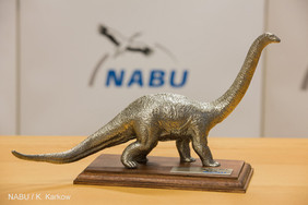 NABU_Dino_des_Jahres_Einweg-Lobby